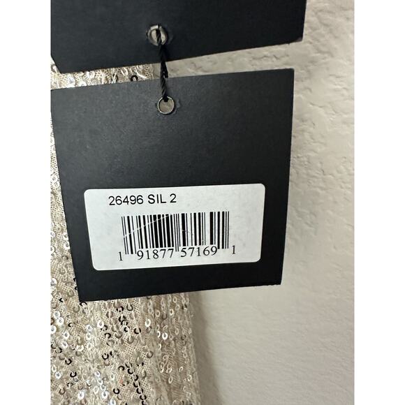 New Ieena For Mac Duggal Silver Sequined V-Neck Dress 26496 Size 2 - Picture 5 of 10